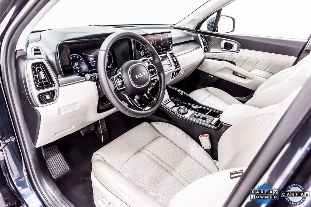 Used 2022 Kia Sorento SX Prestige w/ Panoramic Sunroof Package image 28