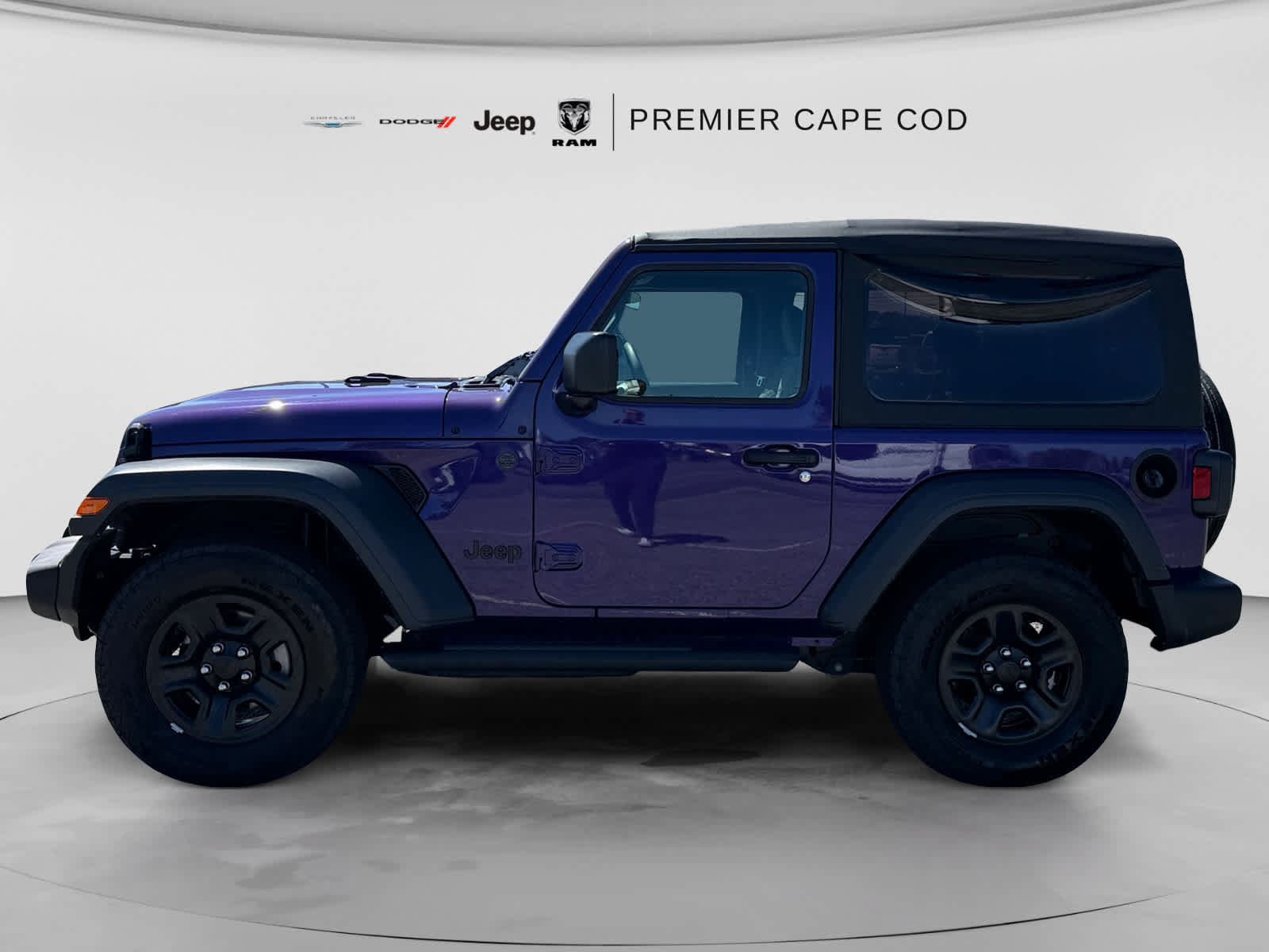 Used 2026 Jeep Wrangler Sport AWD/4WD image 7