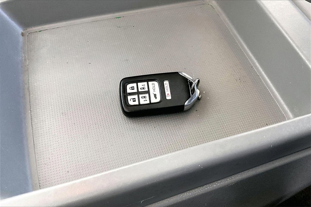 Used 2014 Honda Odyssey Touring image 36