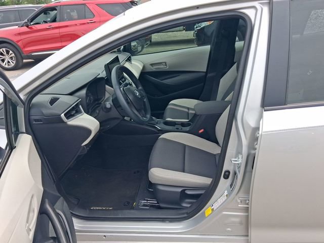 Used 2025 Toyota Corolla LE FWD image 7