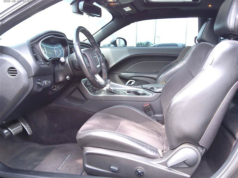 Used 2016 Dodge Challenger R/T Scat Pack w/ Leather Interior Group RWD image 5