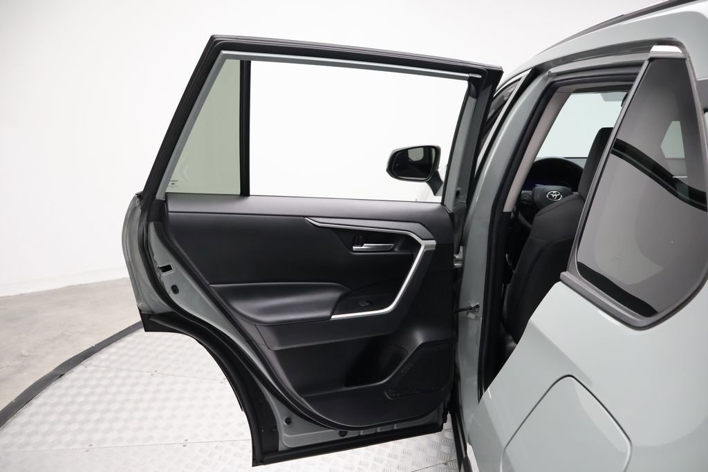 Certified 2023 Toyota RAV4 XLE w/ Convenience Package image 21