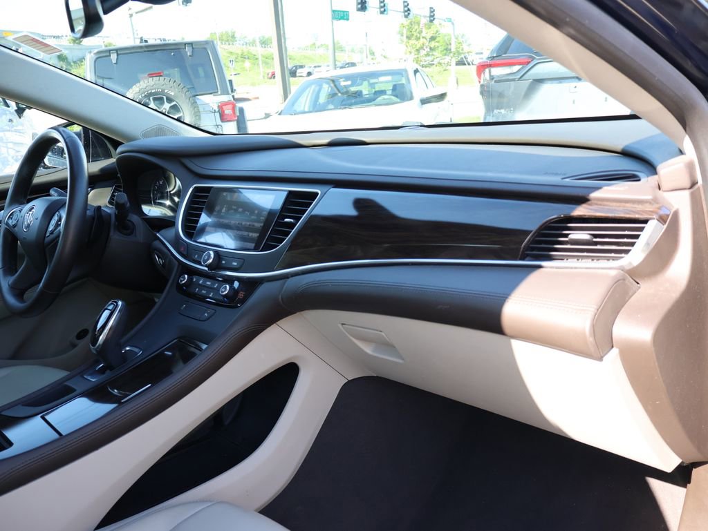 Used 2017 Buick LaCrosse Essence w/ Sun and Shade Package FWD image 9