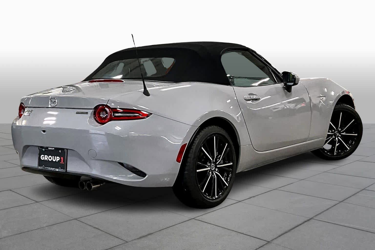 Used 2025 MAZDA MX-5 Miata Grand Touring image 13
