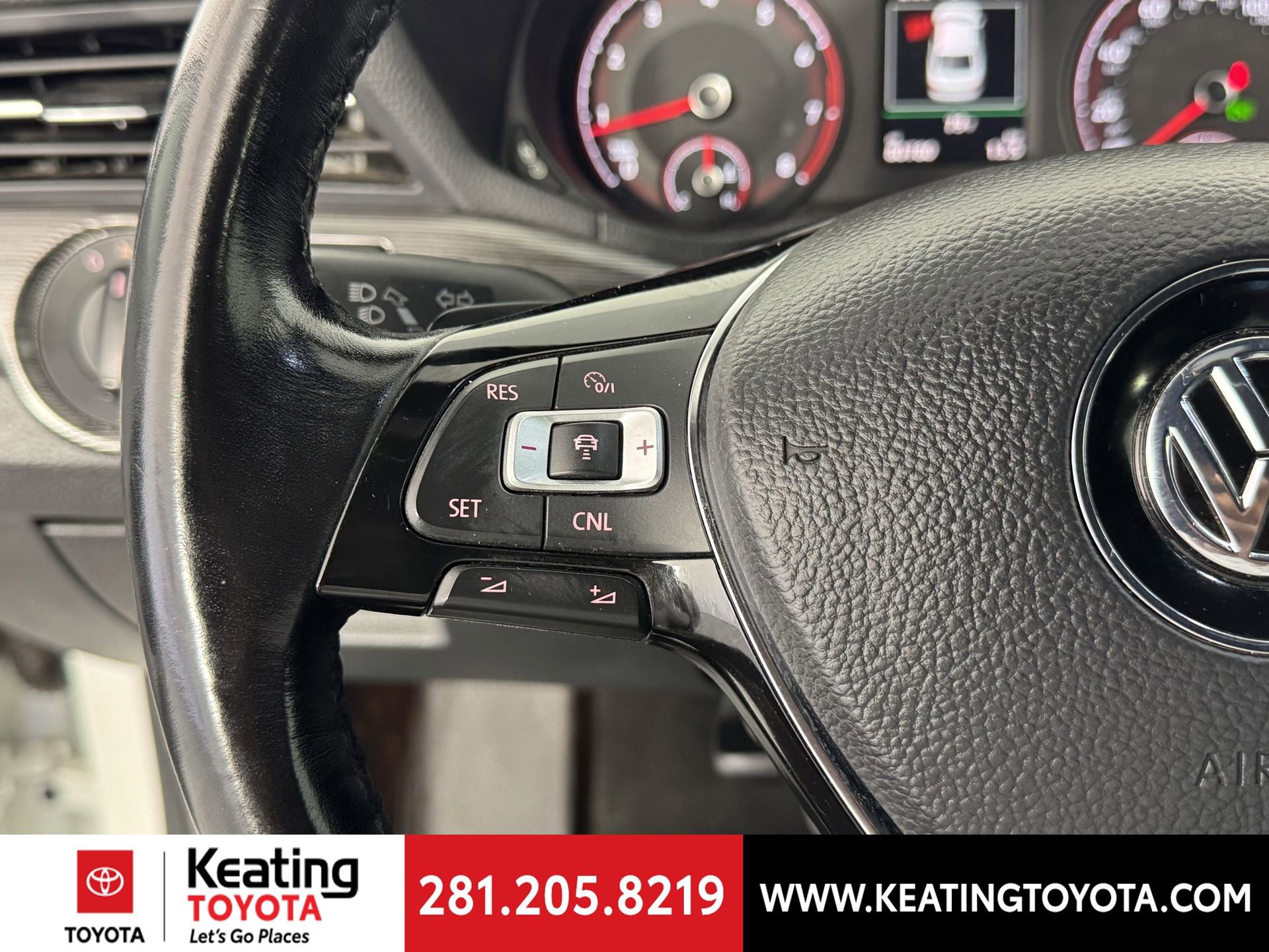 Used 2022 Volkswagen Passat 2.0T R-Line image 27