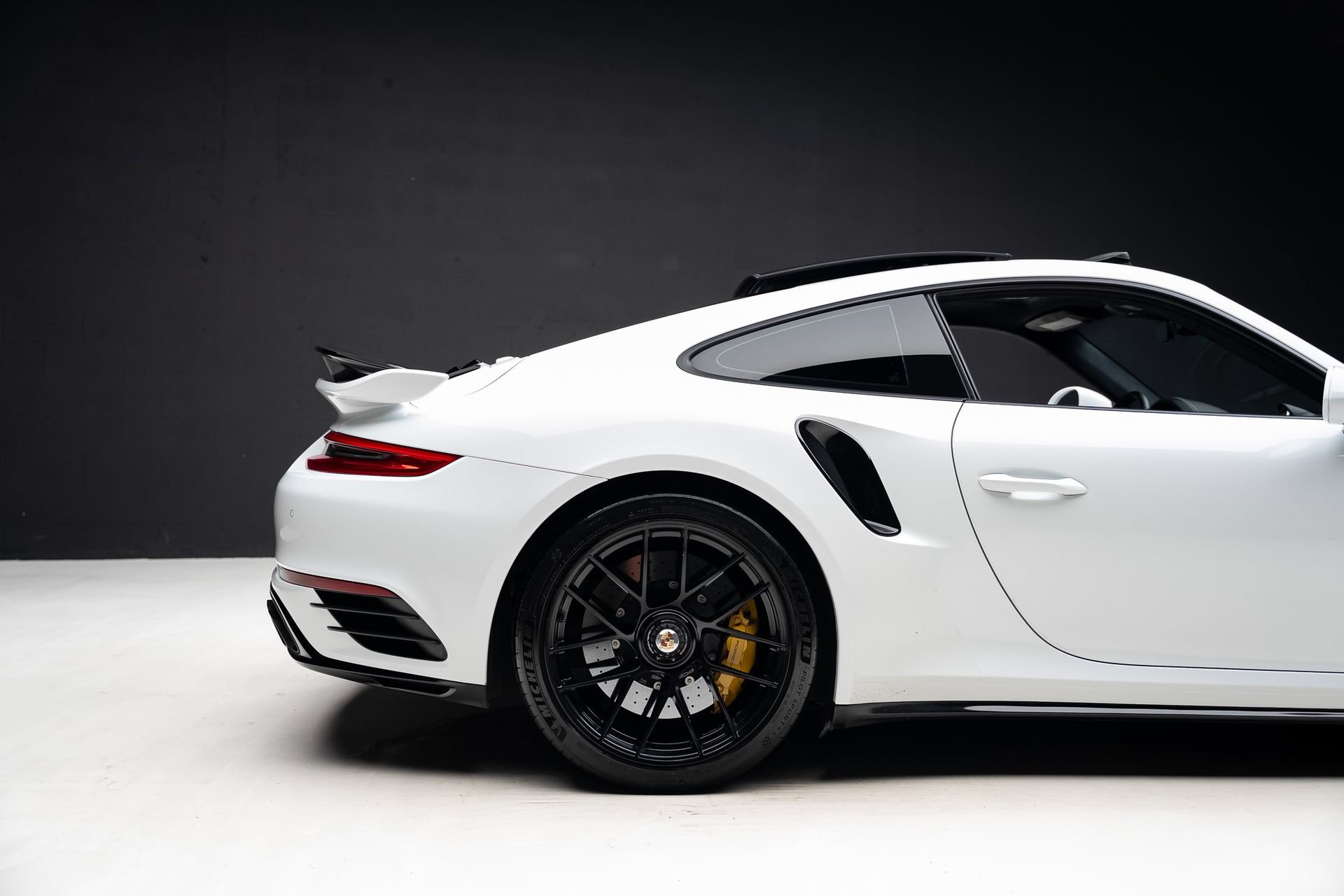 Used 2017 Porsche 911 Turbo S AWD/4WD image 38