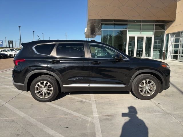 Used 2020 Hyundai Santa Fe SE image 4