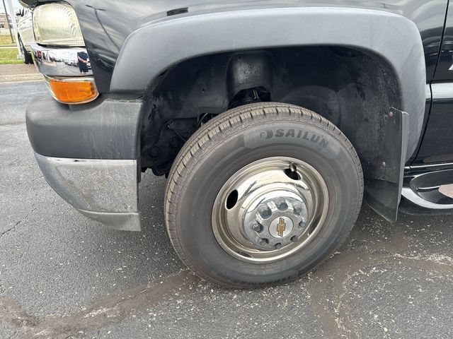 Used 2002 Chevrolet Silverado 3500 LT RWD image 9