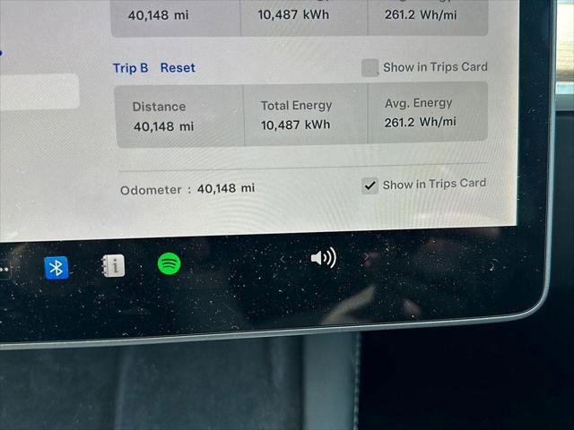 Used 2022 Tesla Model Y Long Range image 16