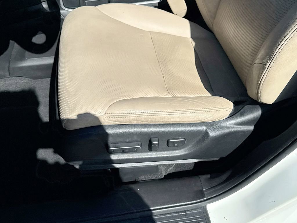 Used 2015 Honda CR-V Touring image 24