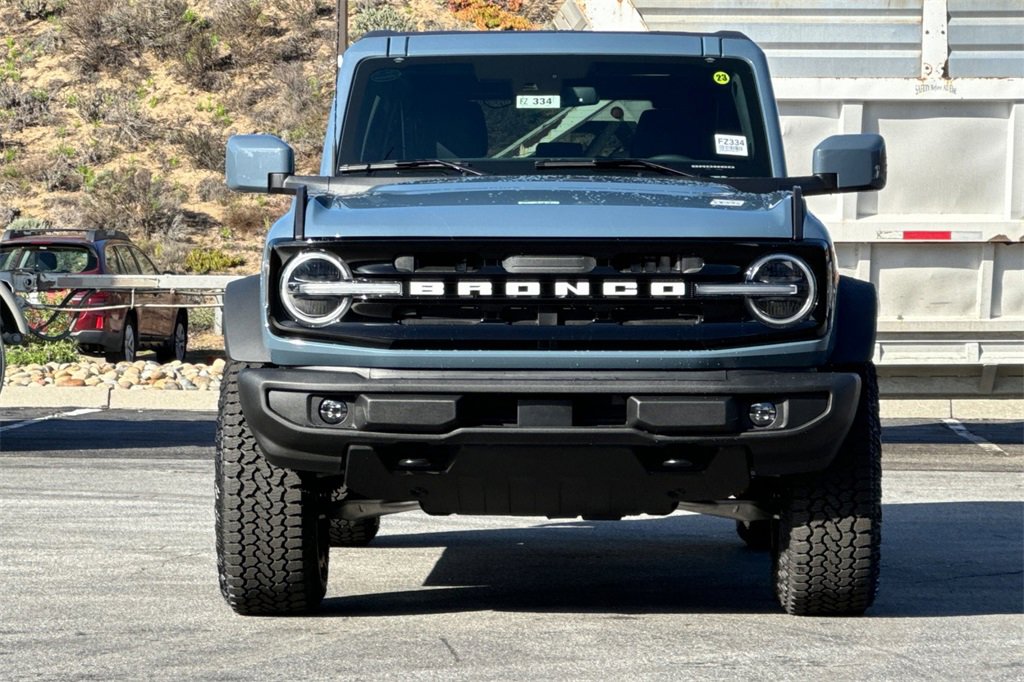 New 2025 Ford Bronco Outer Banks w/ Sasquatch Package image 2