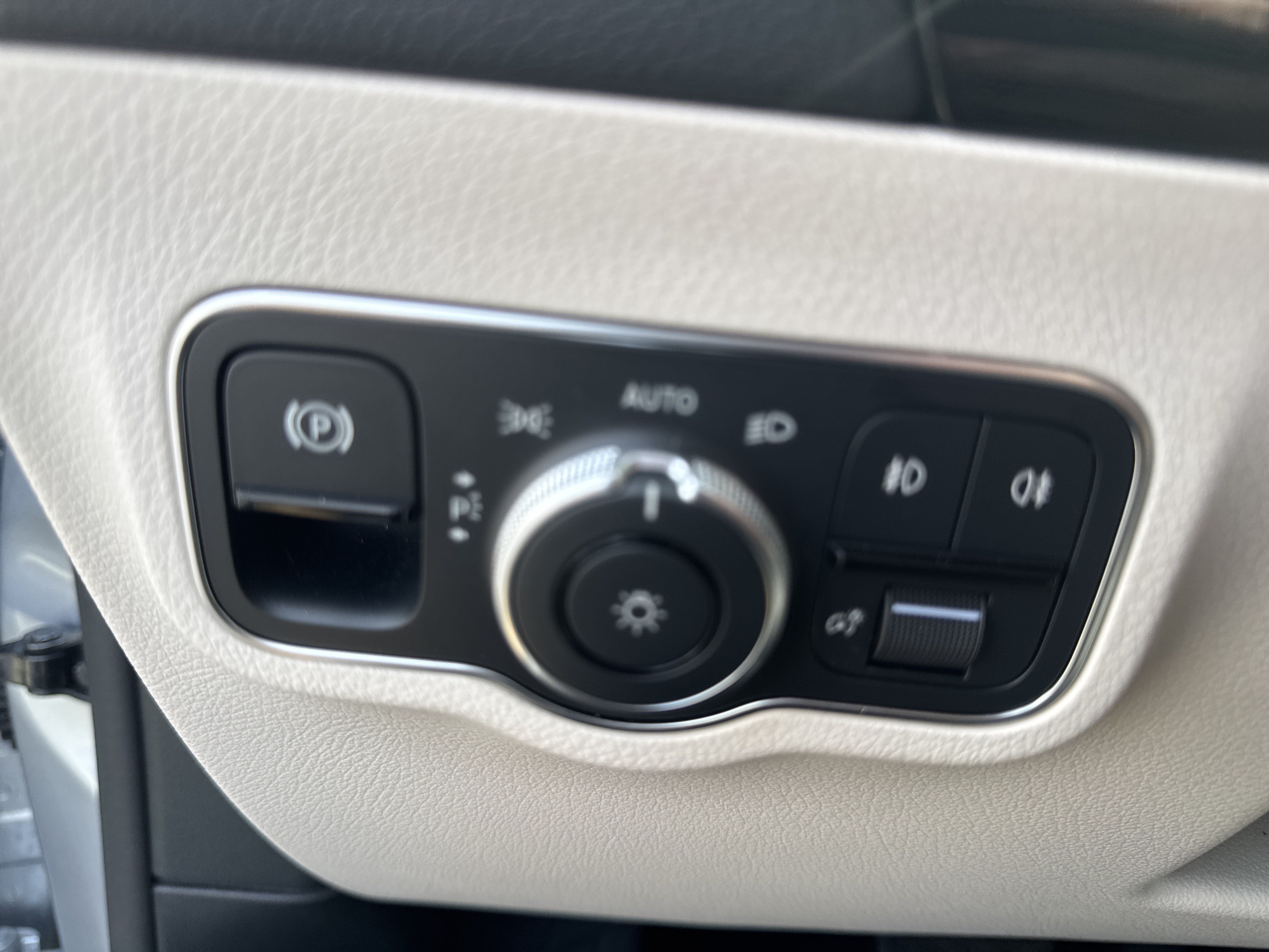 Certified 2026 Mercedes-Benz GLA 250 4MATIC image 13