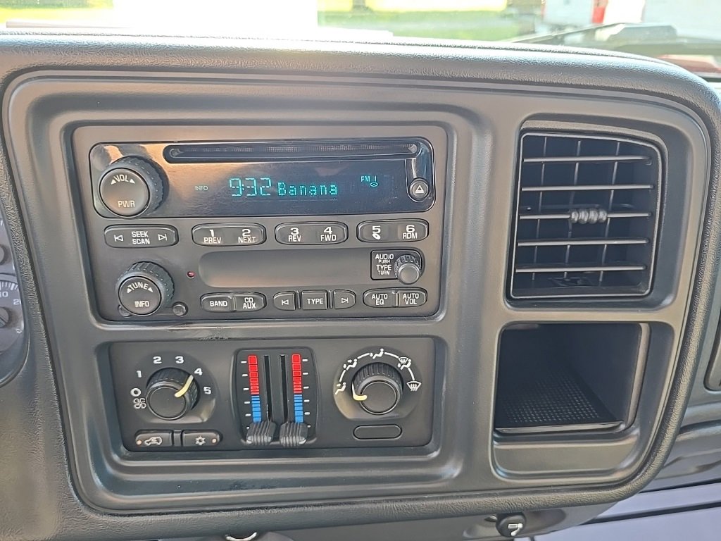 Used 2006 Chevrolet Silverado 1500 W/T image 17