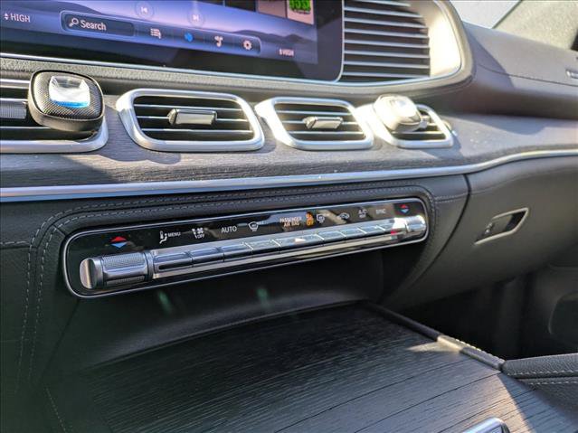 Used 2025 Mercedes-Benz GLE 450 4MATIC Coupe image 11