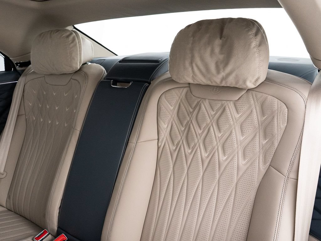 Used 2026 Bentley Flying Spur Plug-In Hybrid AWD/4WD image 21