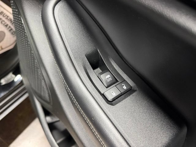 Used 2023 Jeep Grand Cherokee L Laredo AWD/4WD image 30