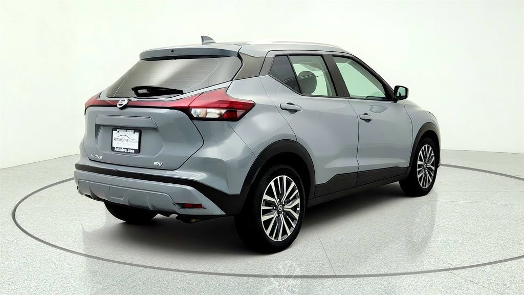 Used 2021 Nissan Kicks SV FWD image 5