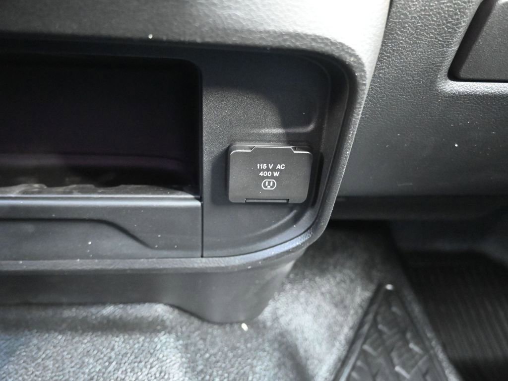 New 2025 RAM 5500 Tradesman image 31