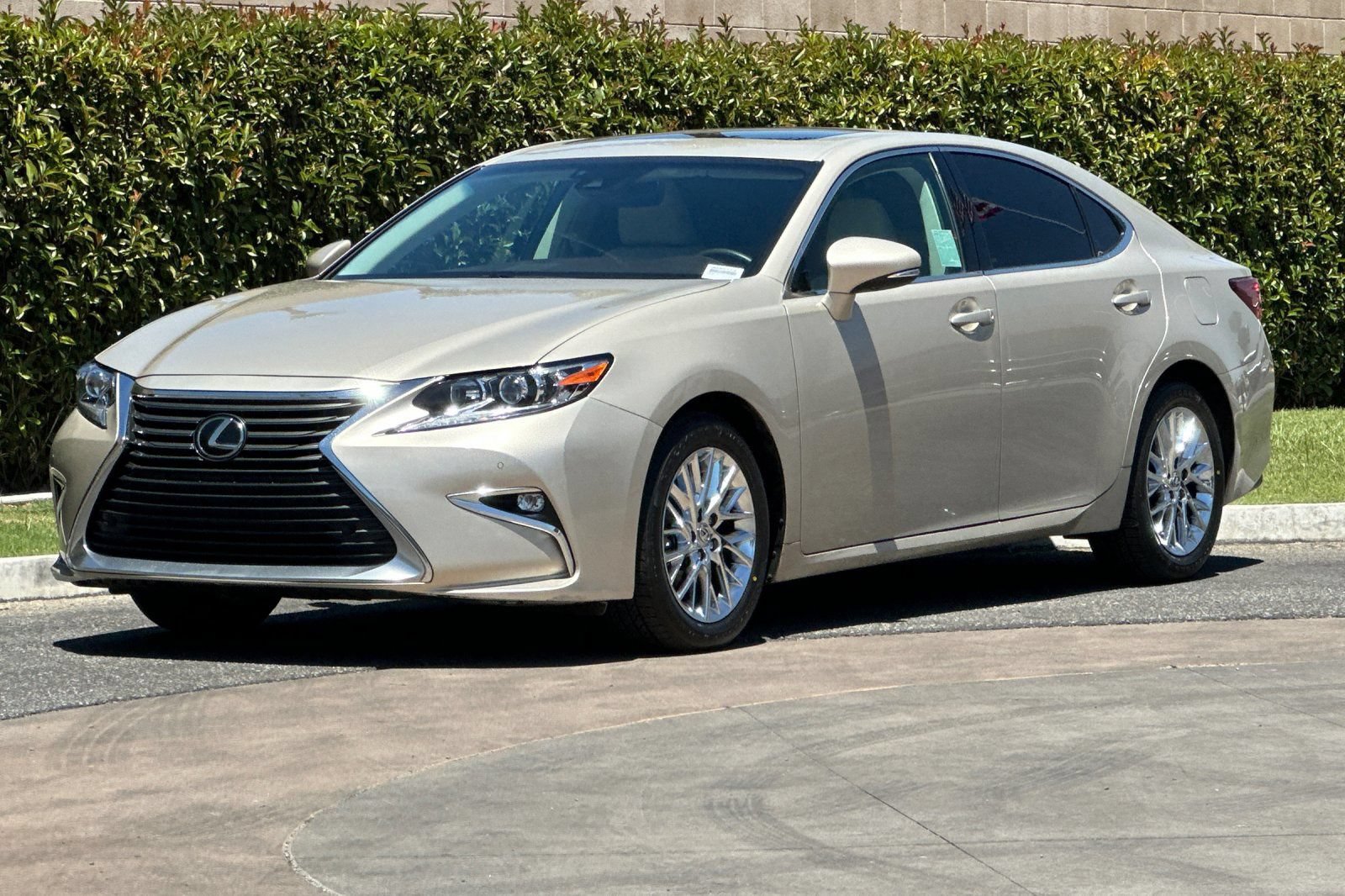 Used 2018 Lexus ES 350 w/ Premier Package FWD image 8
