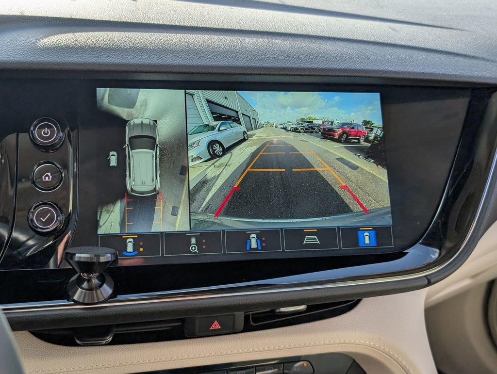 Used 2023 Buick Envision Avenir image 24