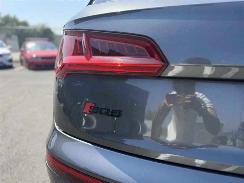 Used 2018 Audi SQ5 Premium Plus w/ Navigation Package AWD/4WD image 4