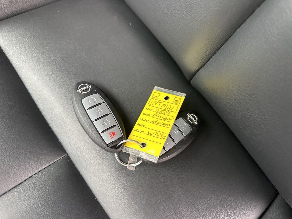 Used 2024 Nissan Murano SV w/ SV Midnight Edition Package FWD image 33