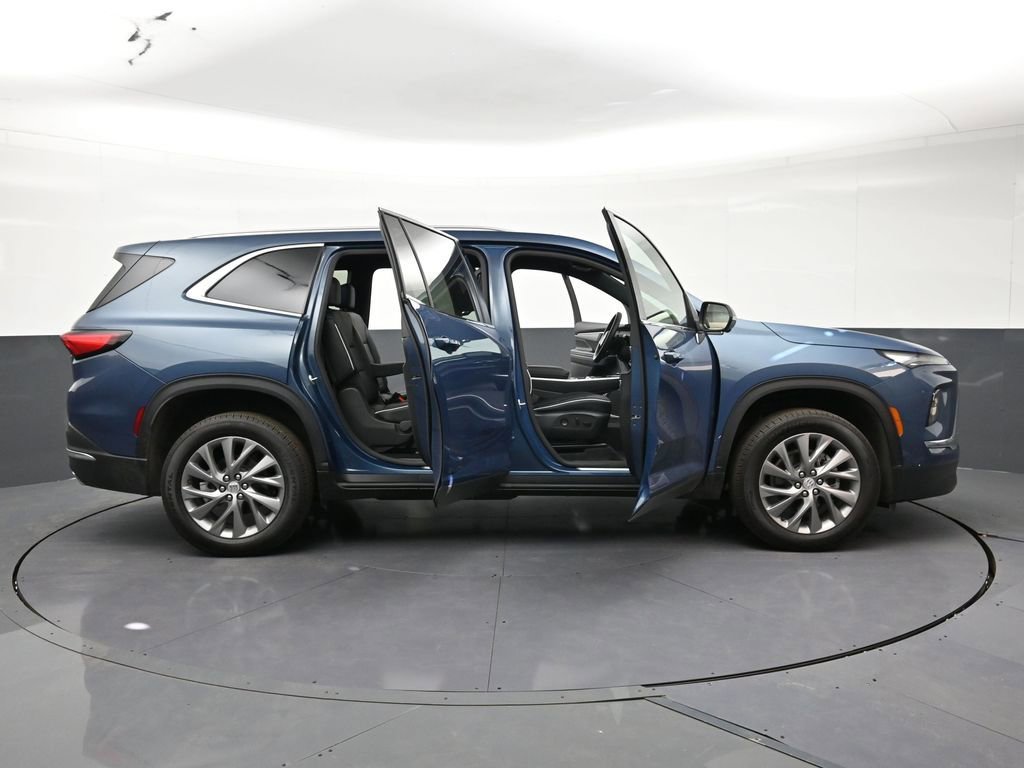 Used 2026 Buick Enclave Preferred image 34