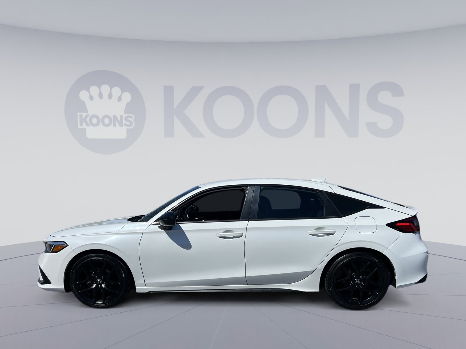 Used 2023 Honda Civic Sport image 2