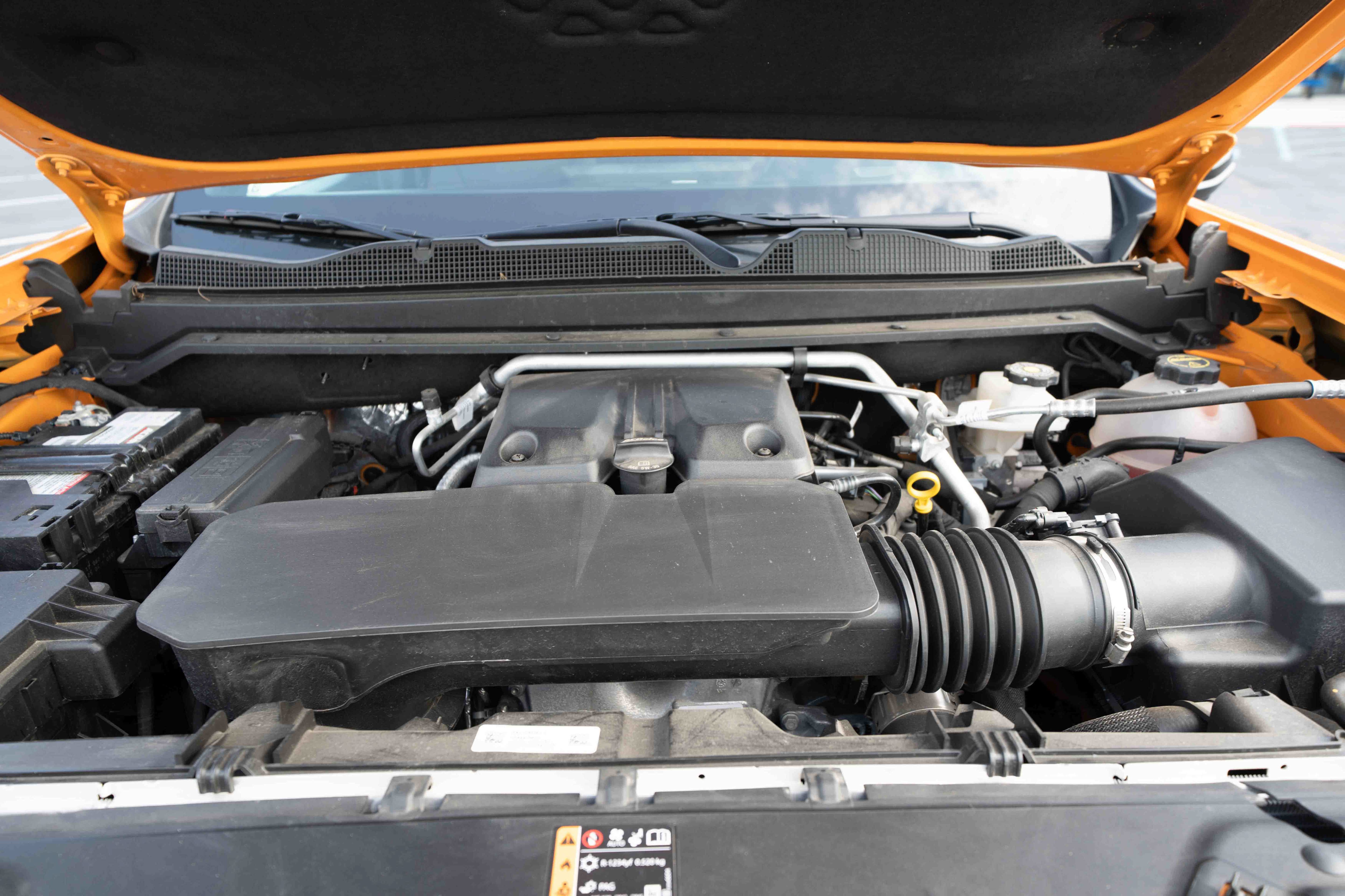 Used 2025 Chevrolet Colorado Z71 w/ Technology Package AWD/4WD image 29
