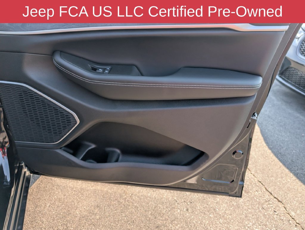 Certified 2026 Jeep Grand Cherokee L Limited w/ Limited Altitude Package RWD image 36