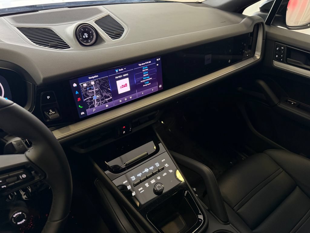 Certified 2026 Porsche Cayenne Coupe AWD/4WD image 18