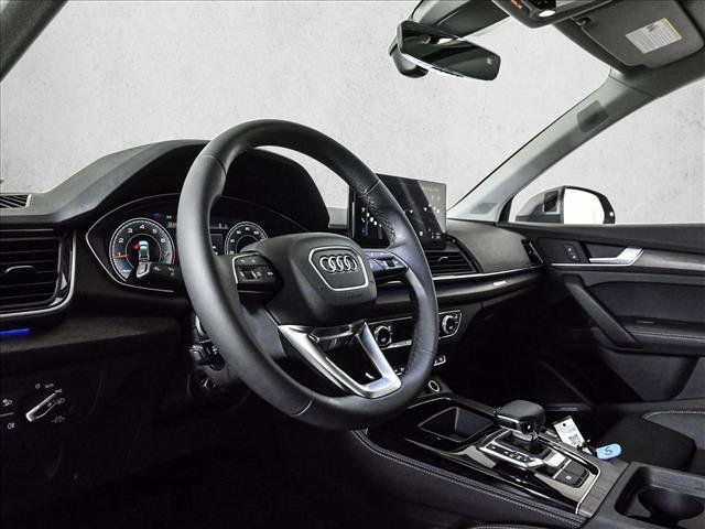 Certified 2025 Audi Q5 2.0T Premium Plus w/ Premium Plus Package image 10