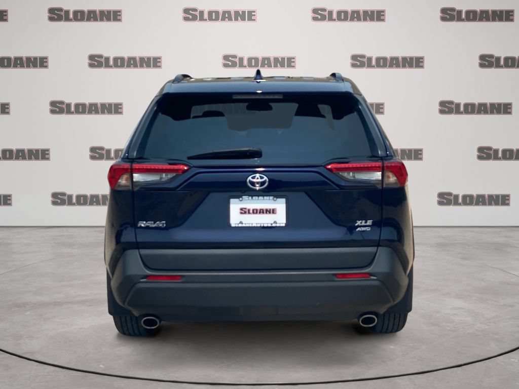 Used 2024 Toyota RAV4 XLE AWD/4WD image 4