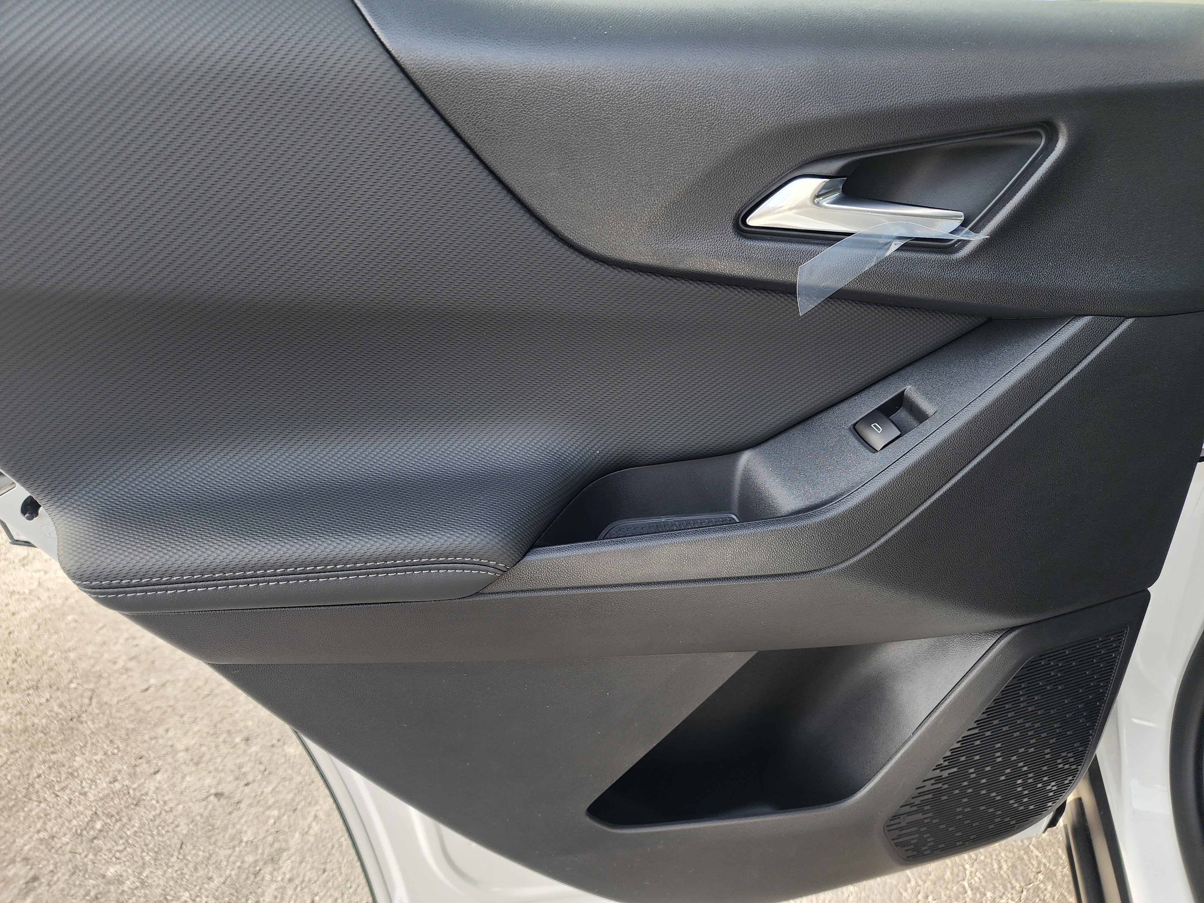 New 2026 Chevrolet Equinox LT image 16