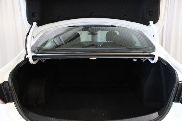 Used 2022 Chevrolet Malibu LT w/ Sport Edition FWD image 30