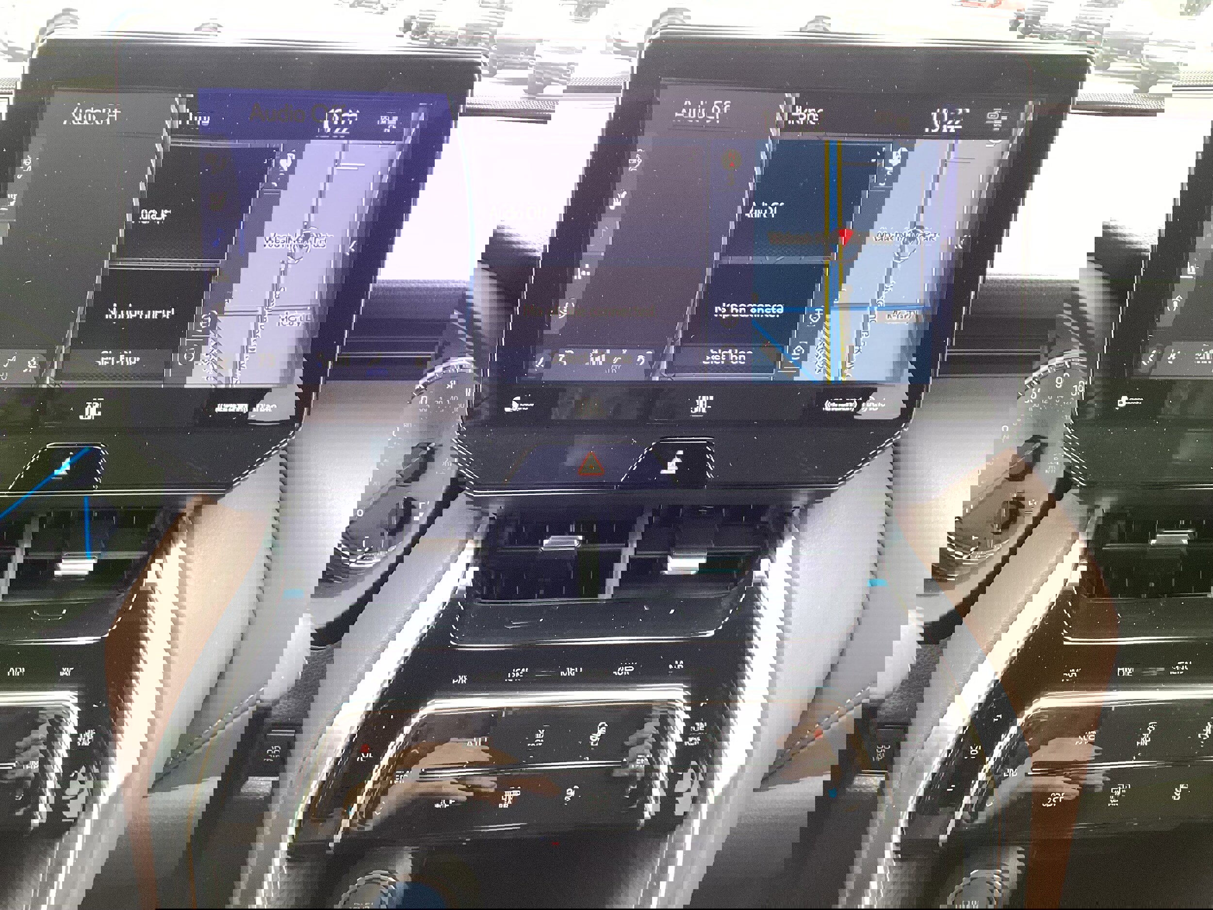 Used 2021 Toyota Venza Limited w/ Advanced Technology Package image 19