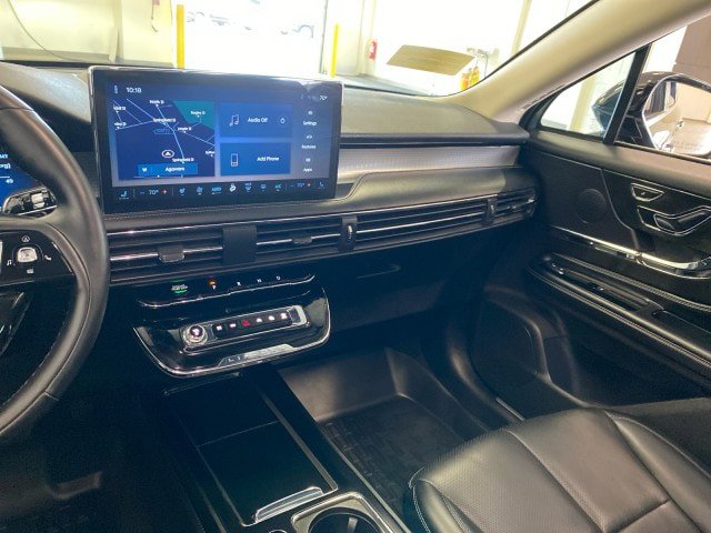 Used 2023 Lincoln Corsair AWD w/ Equipment Group 101A image 12