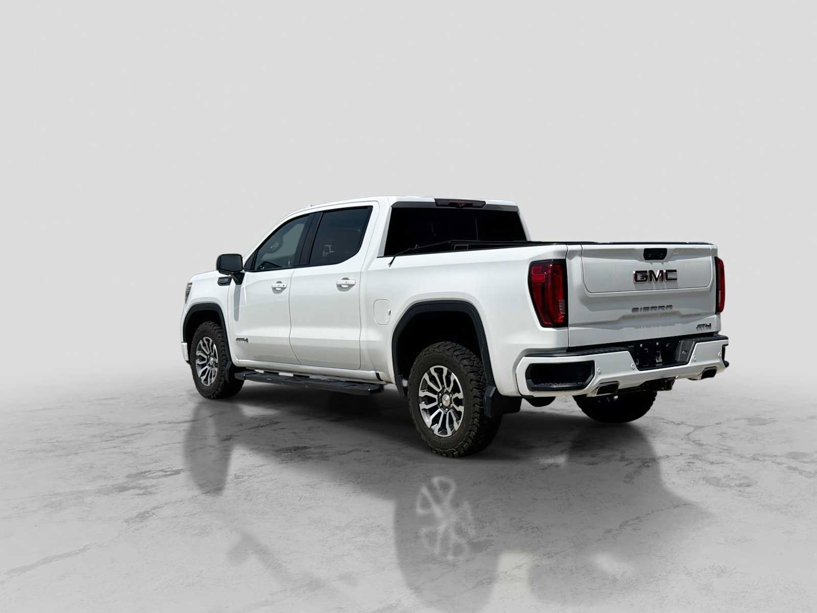 Used 2020 GMC Sierra 1500 AT4 w/ AT4 Premium Package AWD/4WD image 4