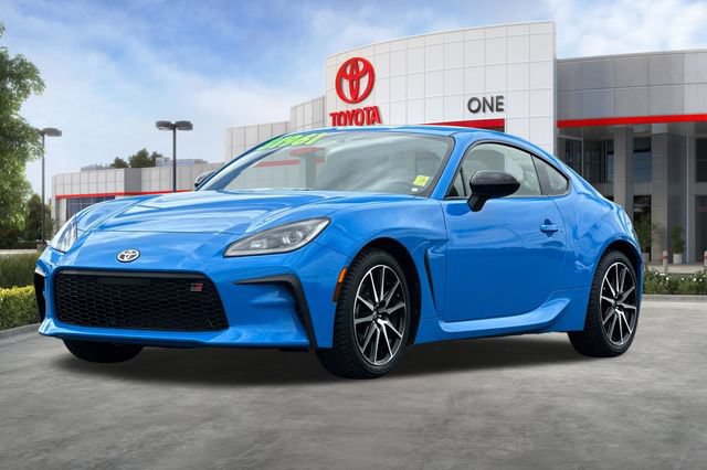 Used 2022 Toyota GR86 RWD image 9
