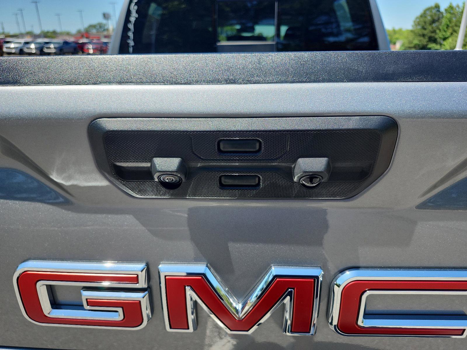 Used 2025 GMC Sierra 1500 AT4X AWD/4WD image 12