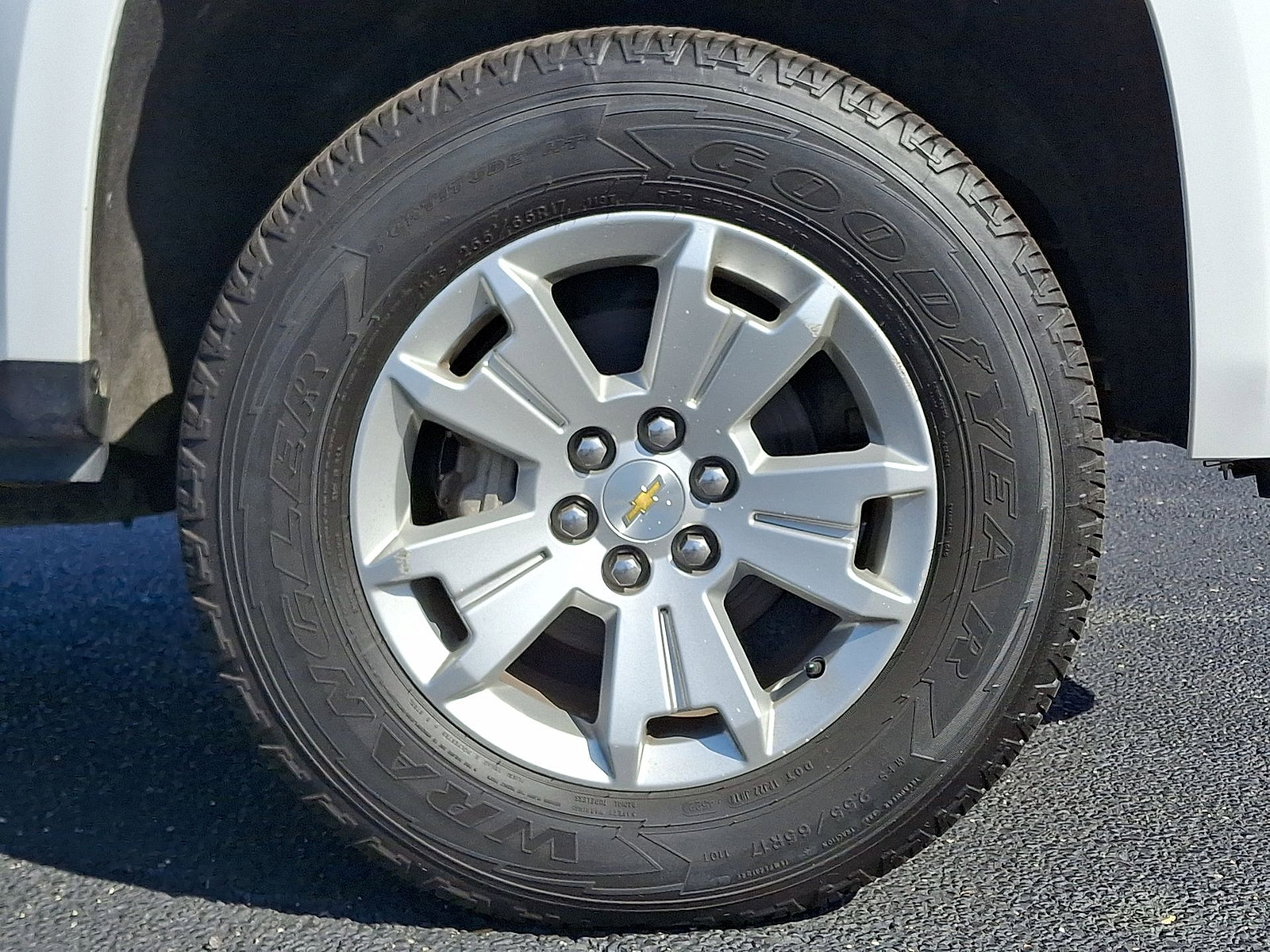 Used 2020 Chevrolet Colorado LT w/ Safety Package AWD/4WD image 26