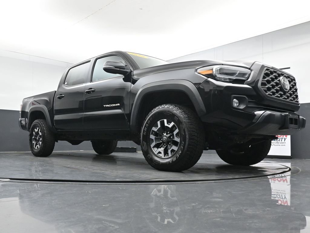 Used 2020 Toyota Tacoma TRD Off-Road AWD/4WD image 32
