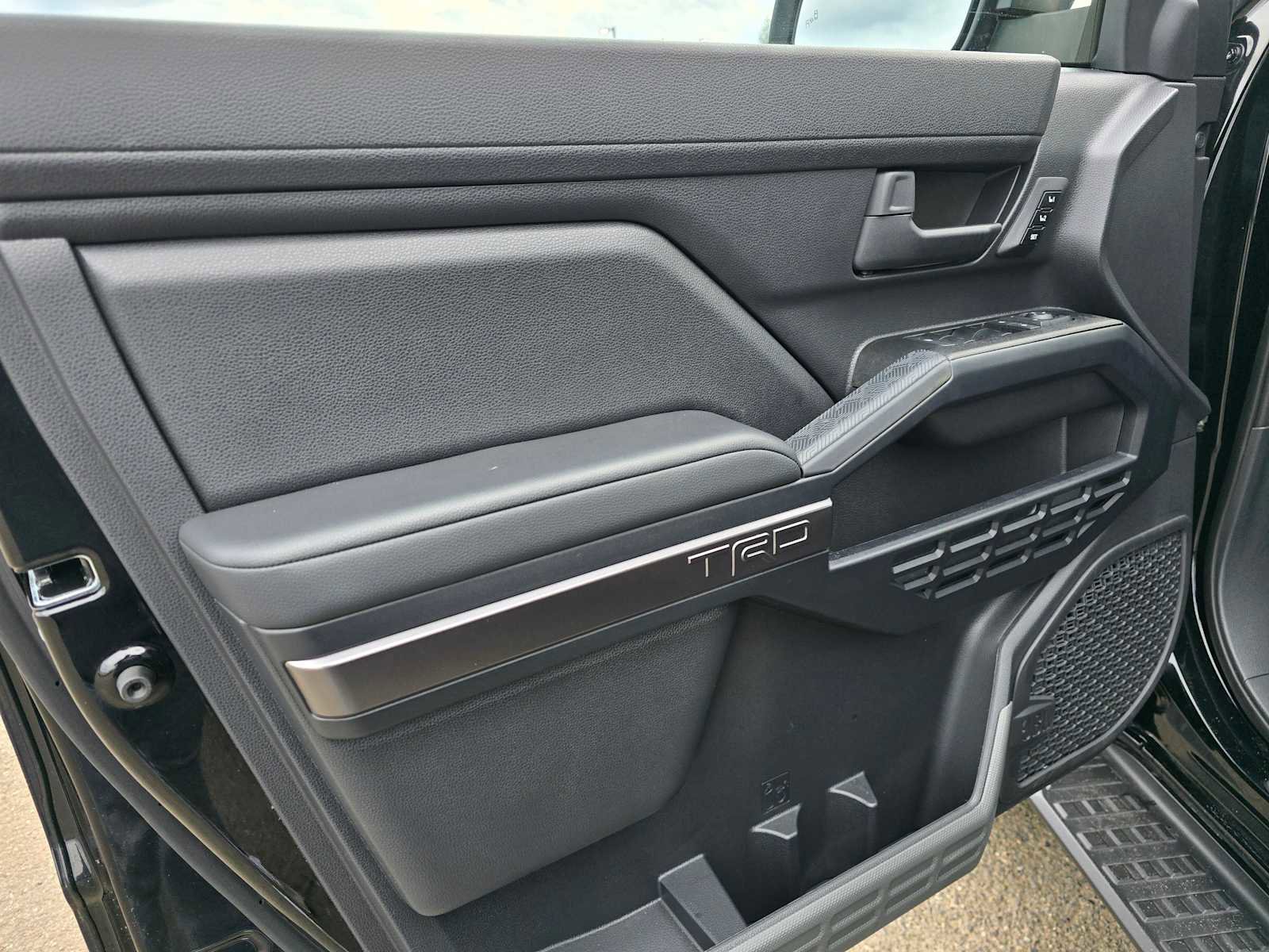 Certified 2025 Toyota 4Runner TRD Off-Road Premium image 20