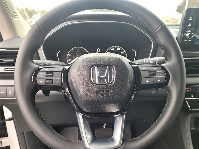 New 2025 Honda Pilot Touring image 10