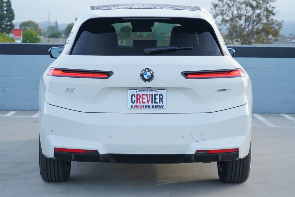 New 2026 BMW iX xDrive60 w/ Premium Package image 6