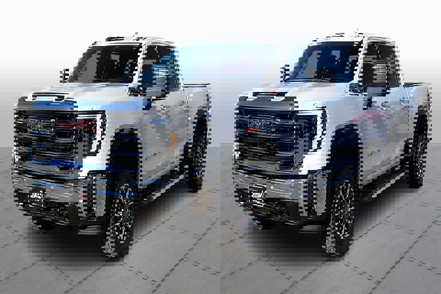 Used 2024 GMC Sierra 2500 SLT w/ SLT Premium Package image 2