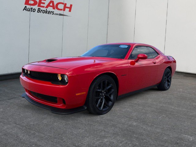 Used 2020 Dodge Challenger R/T w/ Blacktop Package RWD image 3
