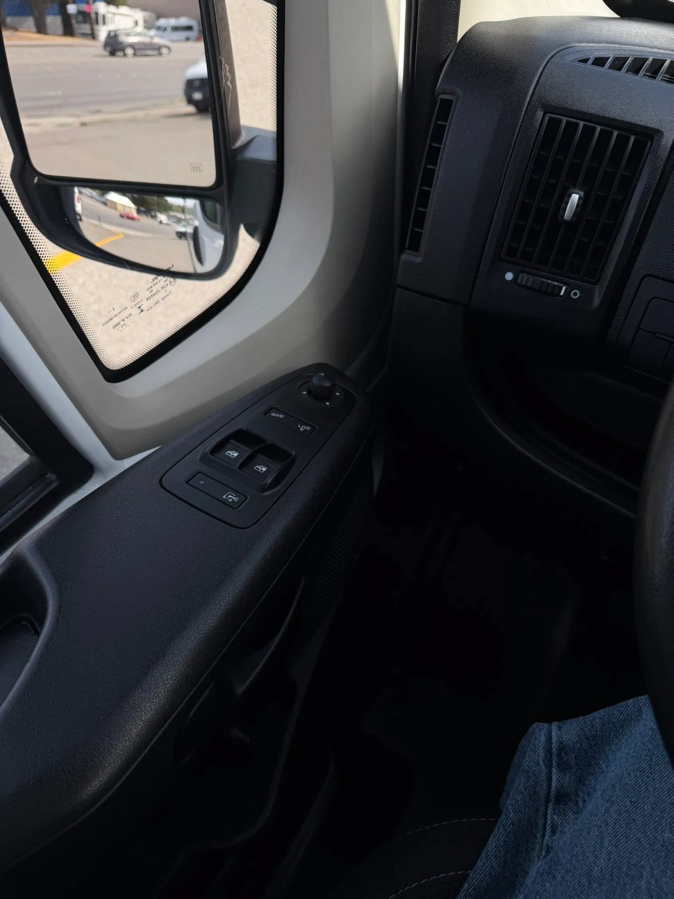 Used 2021 RAM ProMaster 2500 FWD image 39