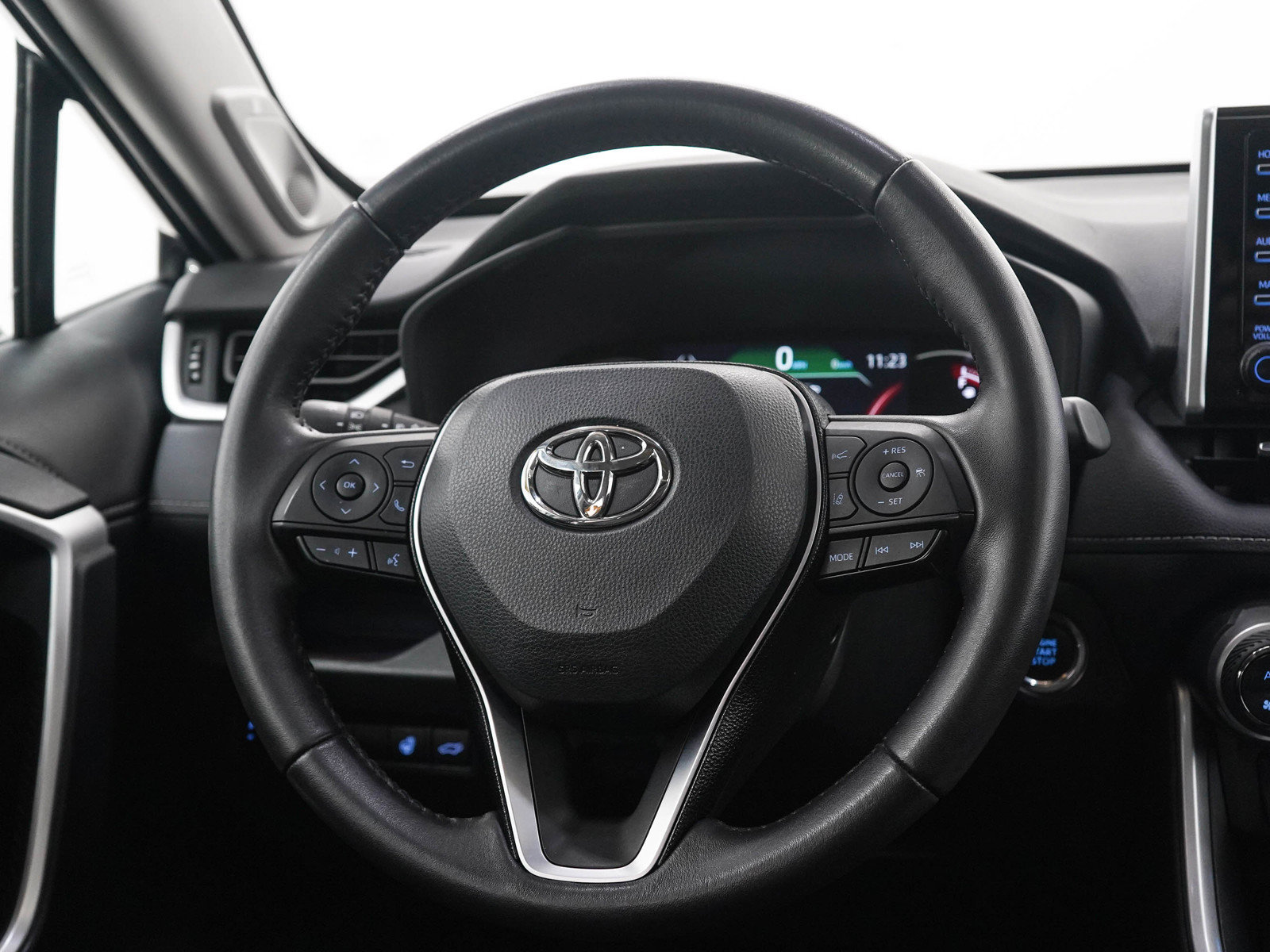 Used 2021 Toyota RAV4 Limited w/ Limited Grade Weather Package AWD/4WD image 17