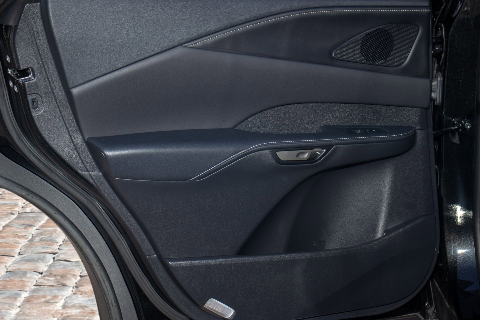 Used 2024 Lexus RX 350 FWD w/ Technology Package image 8